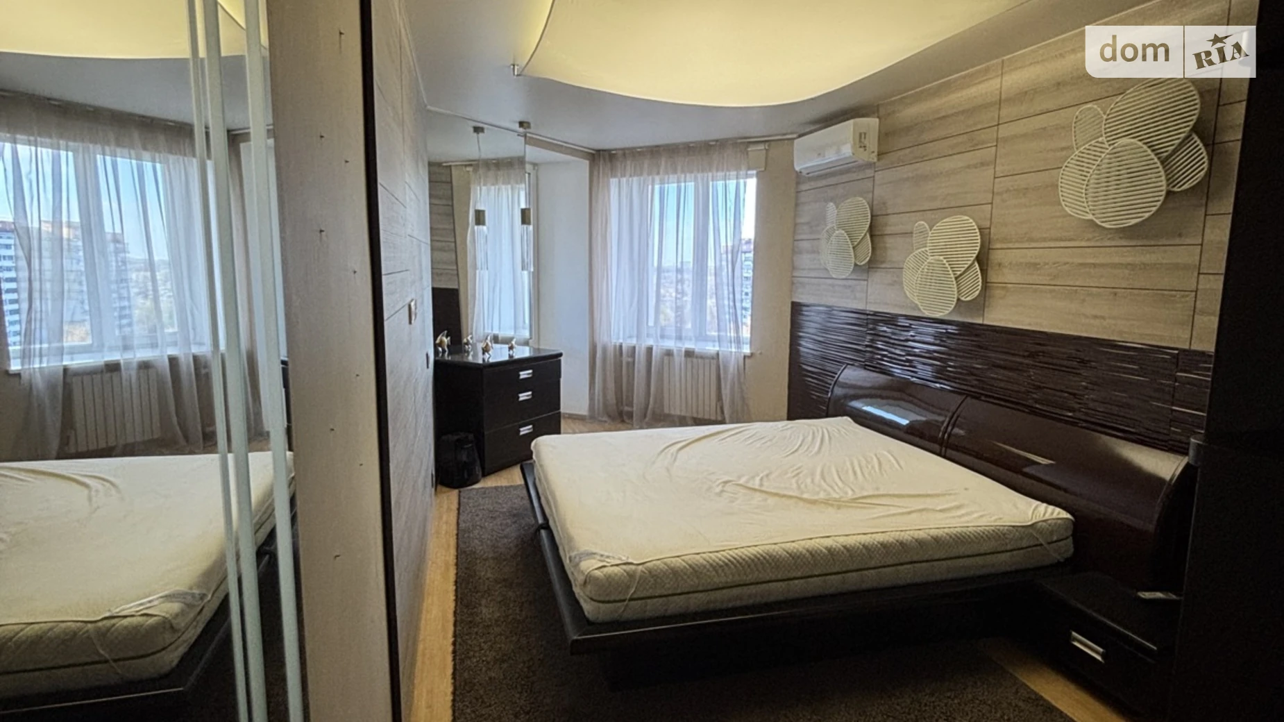 Сдается в аренду 4-комнатная квартира 130 кв. м в Днепре, ул. Рабочая, 146 - фото 3