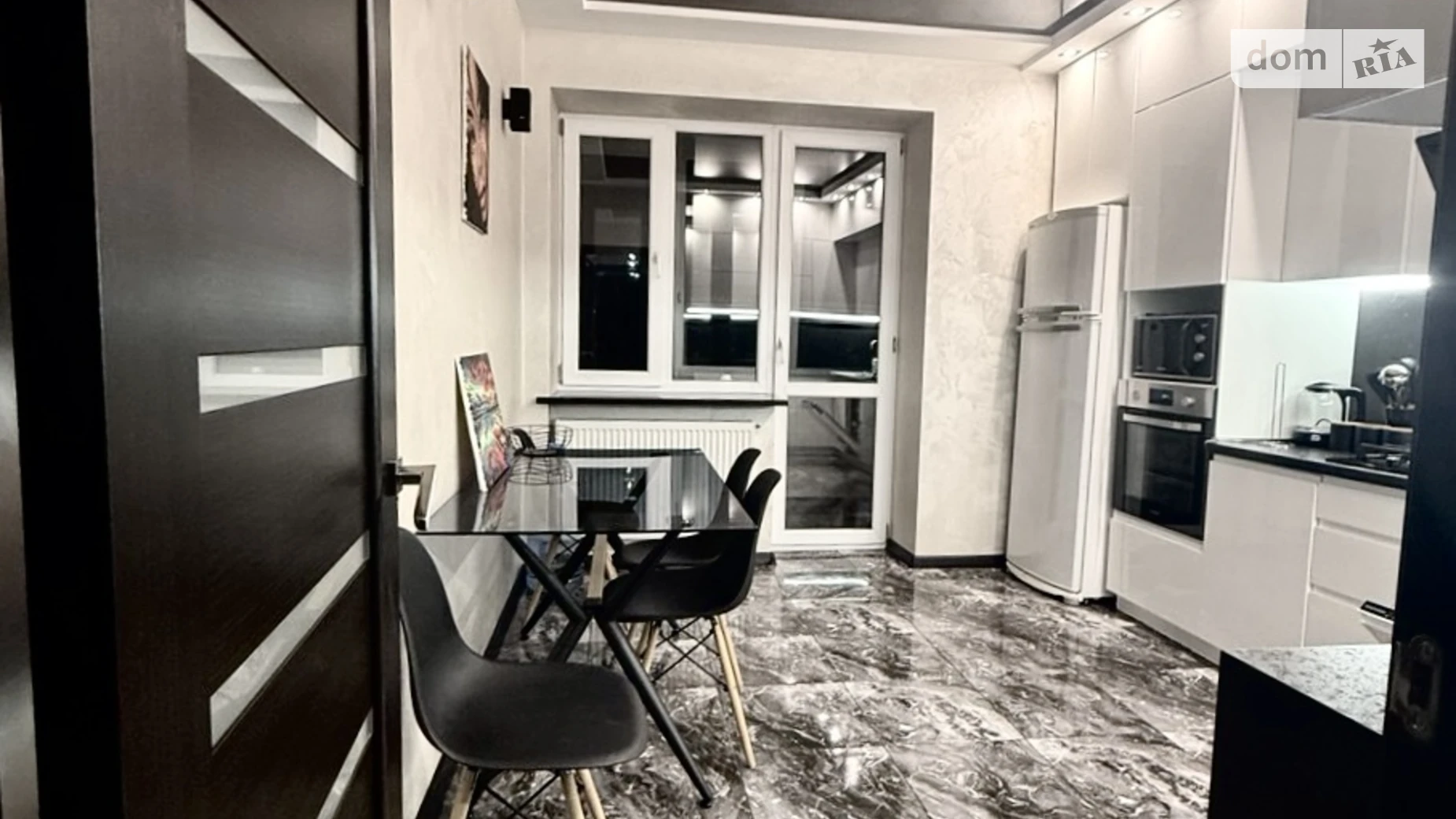 1-комнатная квартира 49 кв. м в Луцке, ул. Героев-добровольцев(Федорова), 4В - фото 2