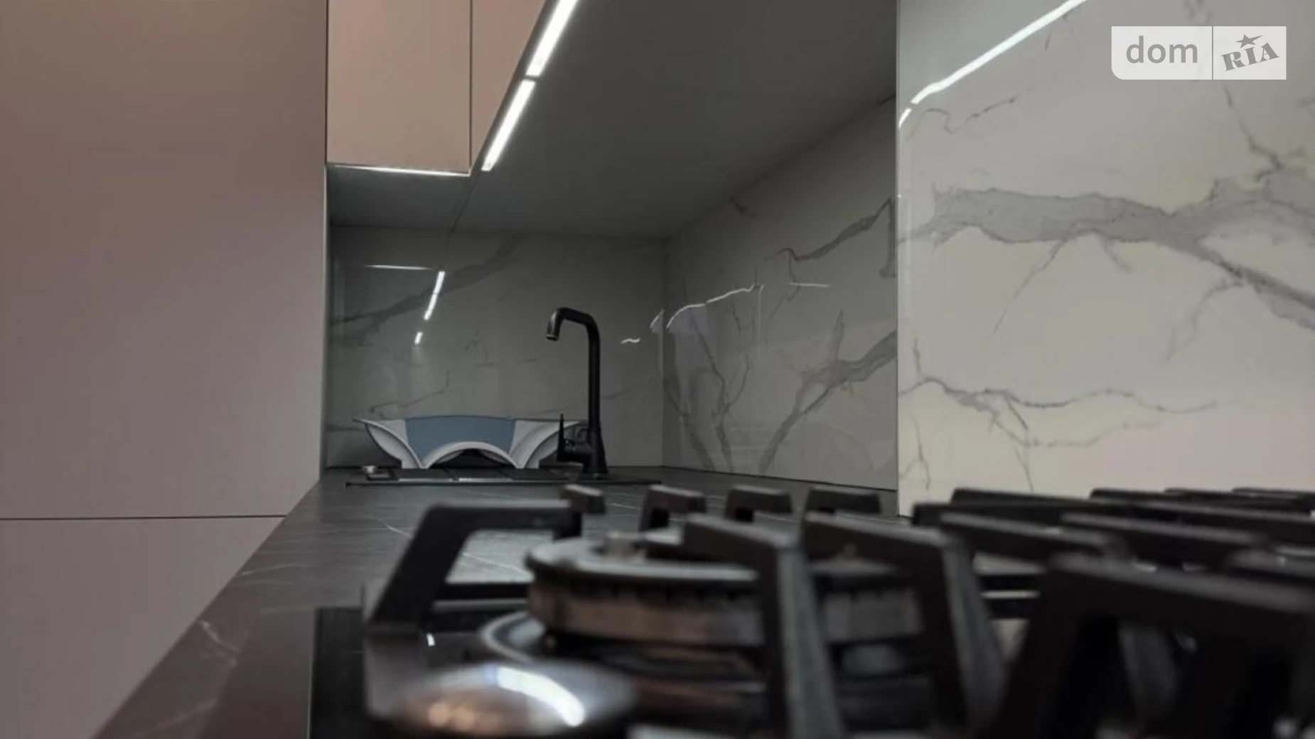 Продается 1-комнатная квартира 46.2 кв. м в Львове, цена: 112000 $ - фото 4