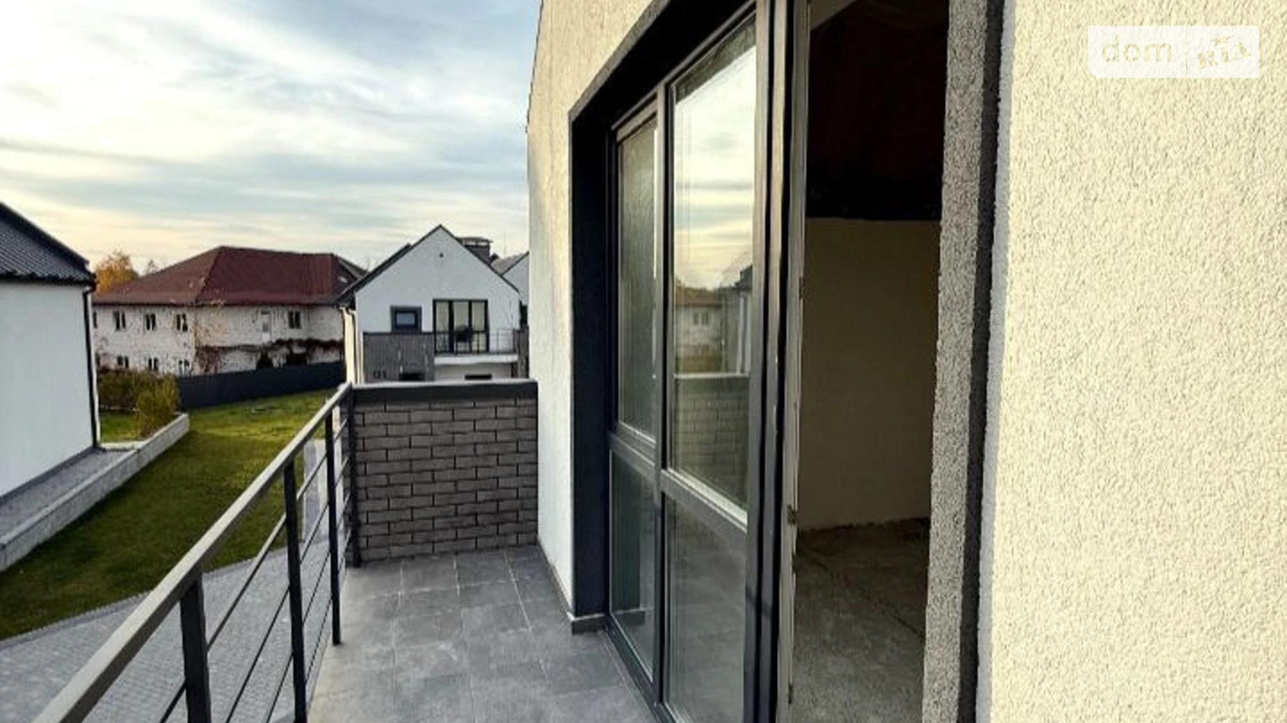 Продается дом на 2 этажа 115 кв. м с бассейном, цена: 108000 $ - фото 4