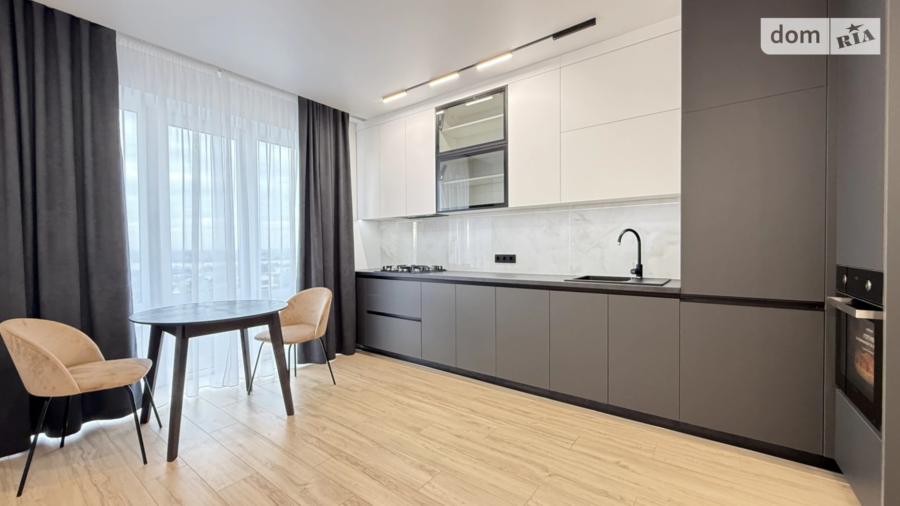 Продается 1-комнатная квартира 40 кв. м в Ровно, ул. Николая Боголюбова, 1 - фото 4