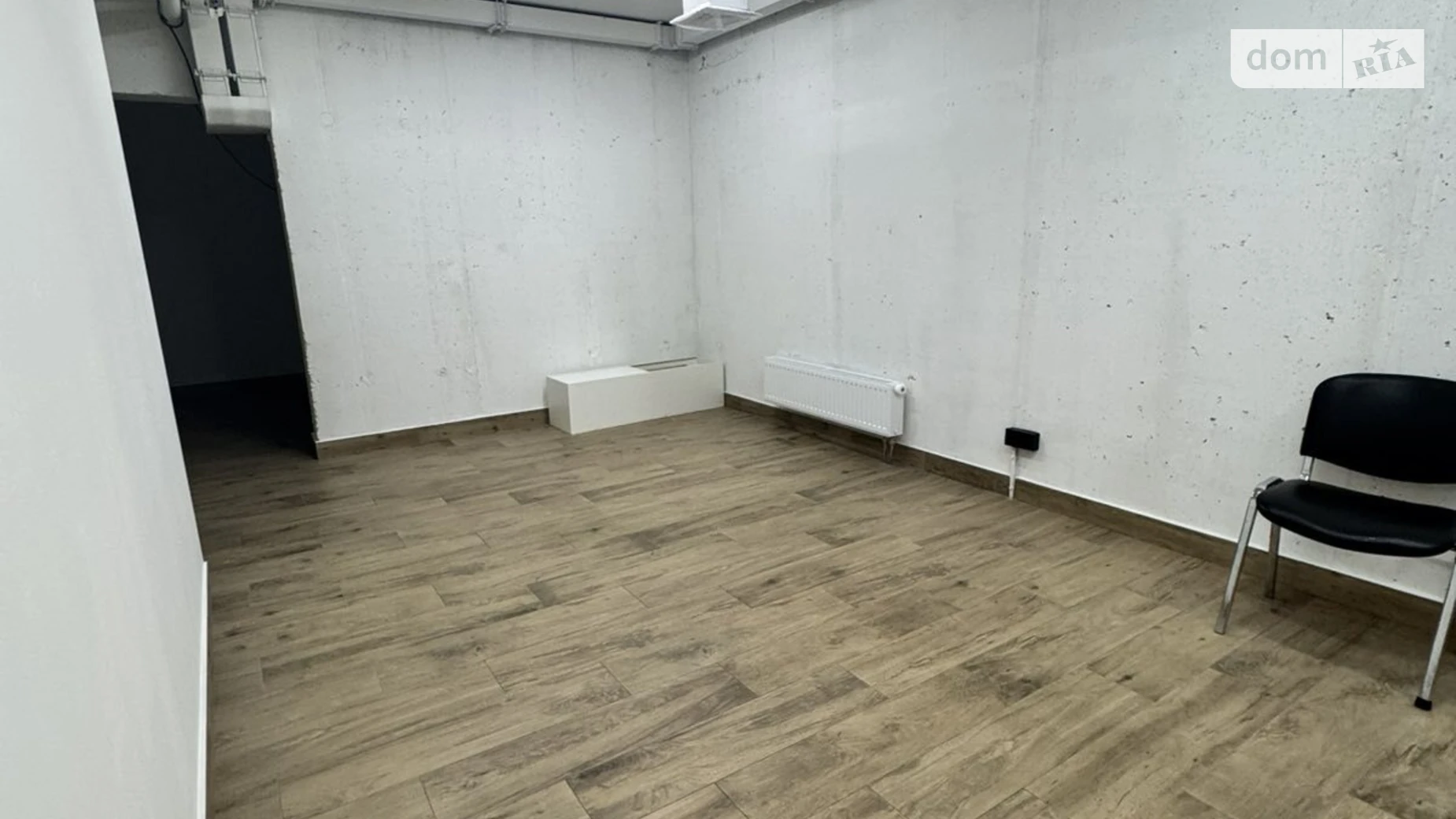 Сдается в аренду офис 88 кв. м в бизнес-центре, цена: 2400 $ - фото 2