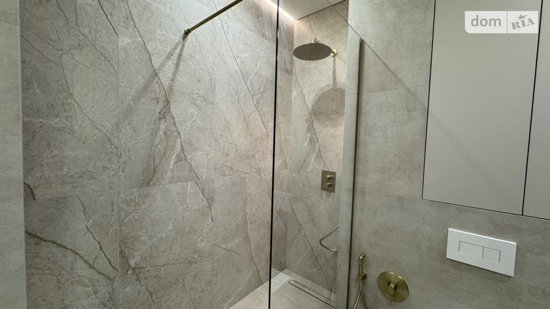 Продается 2-комнатная квартира 78 кв. м в Одессе, Фонтанская дор., 25Ж - фото 2