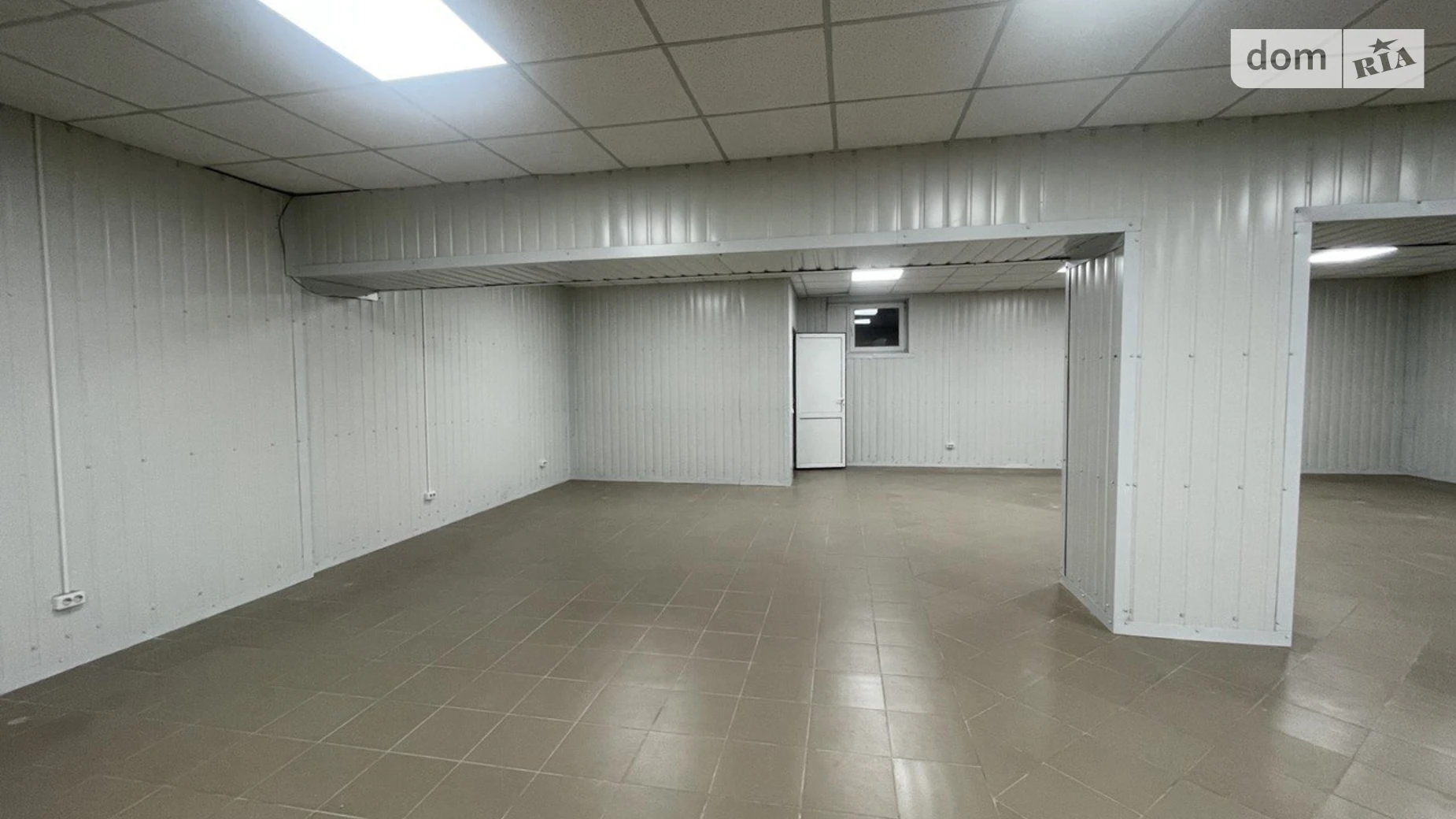 Здається в оренду приміщення вільного призначення 100 кв. м в 4-поверховій будівлі, цена: 25000 грн - фото 2