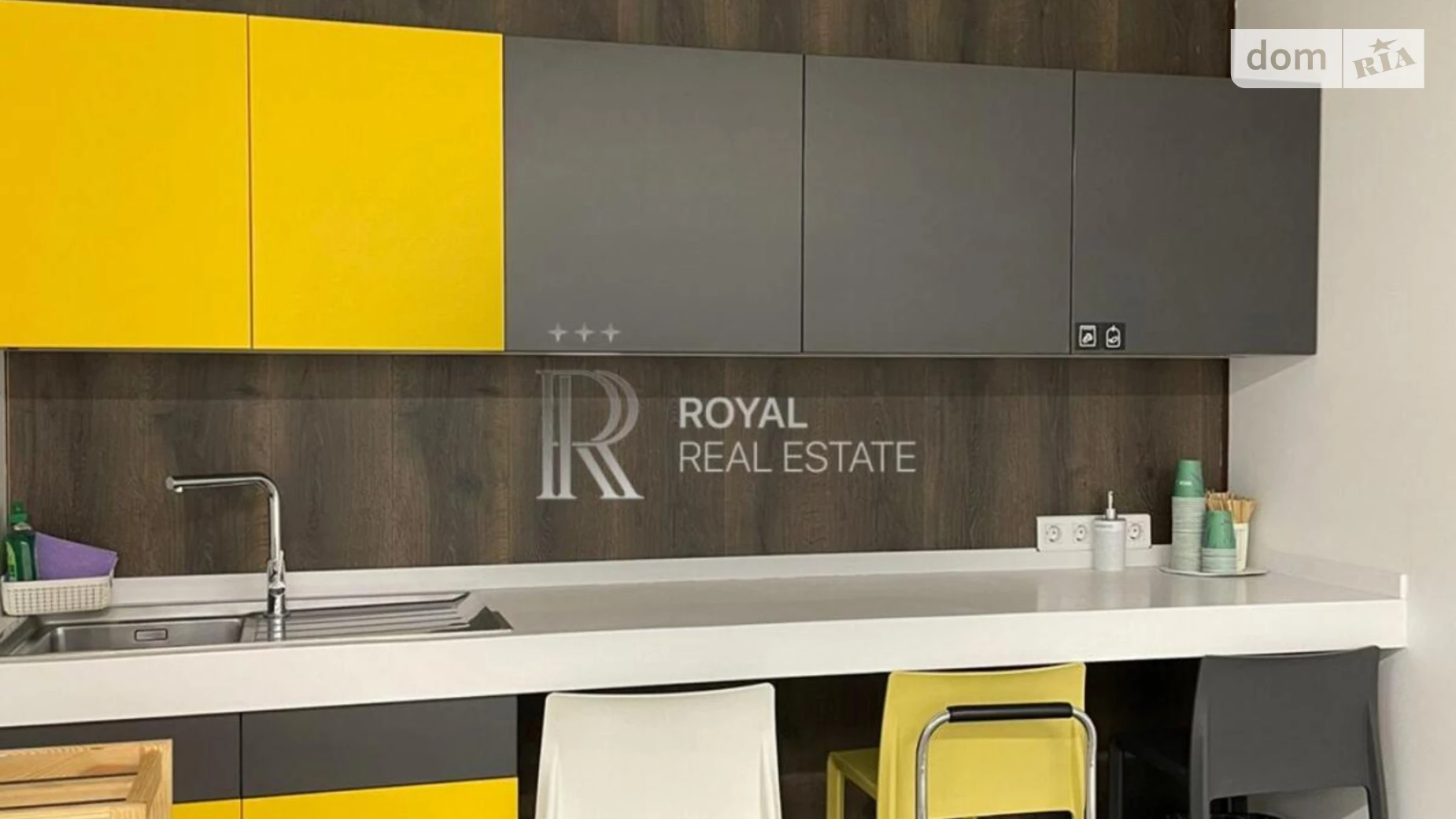 Сдается в аренду офис 1243 кв. м в бизнес-центре, цена: 24860 $ - фото 4