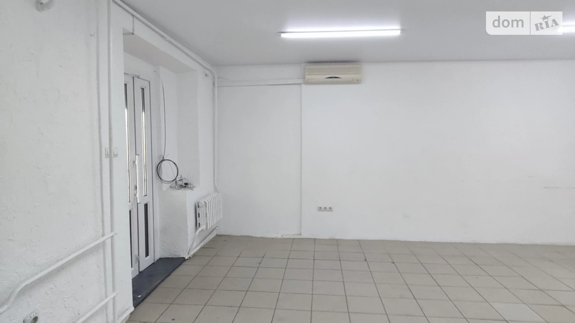 Продается офис 42 кв. м в бизнес-центре, цена: 75000 $ - фото 3