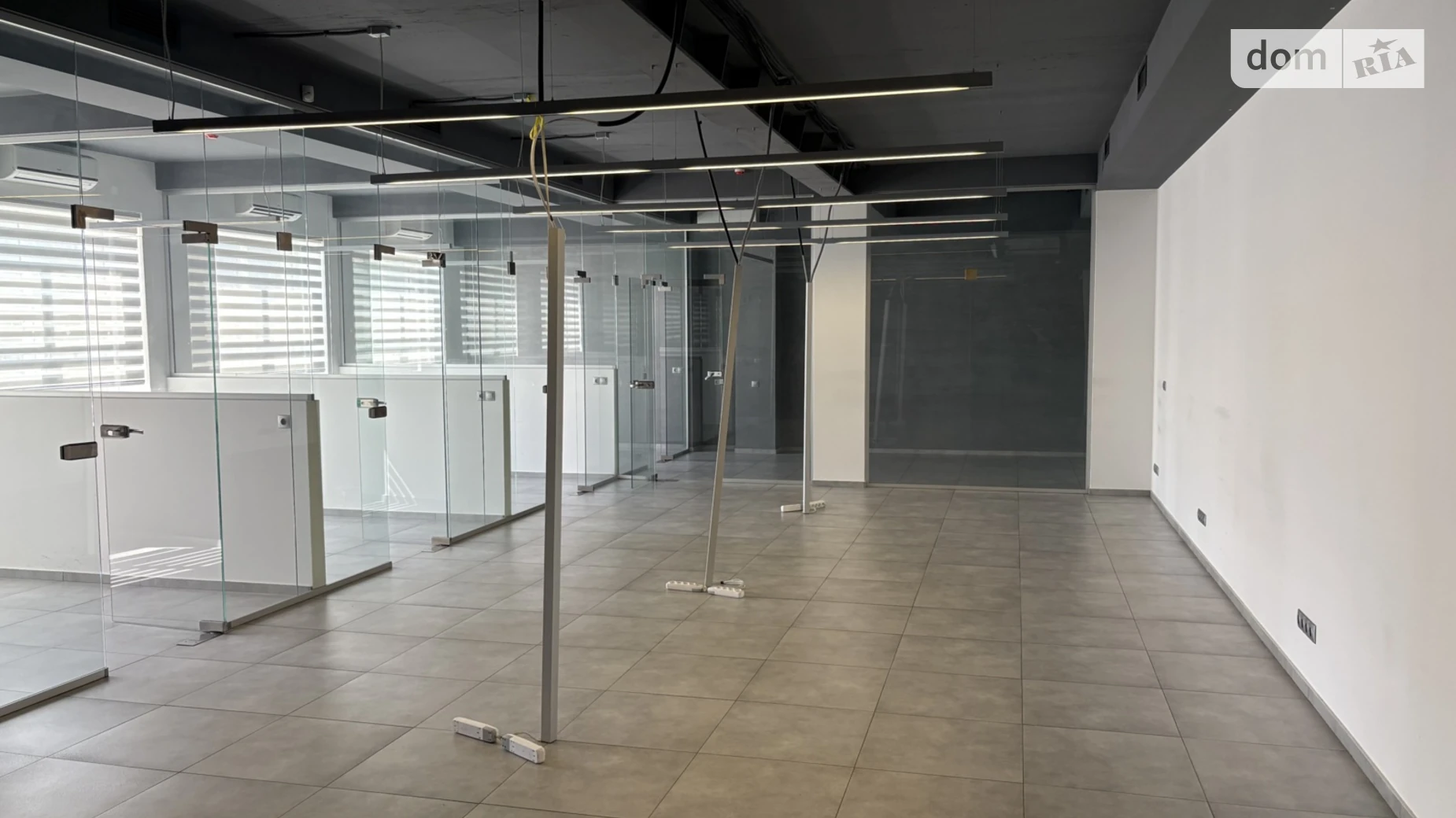 Сдается в аренду офис 170 кв. м в бизнес-центре, цена: 35000 грн - фото 2