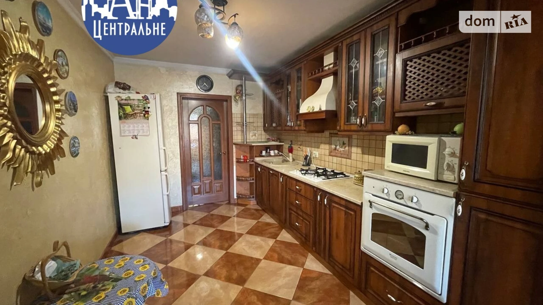 Продается 3-комнатная квартира 78.7 кв. м в Черновцах, ул. Ивасюка Владимира, 1 - фото 5