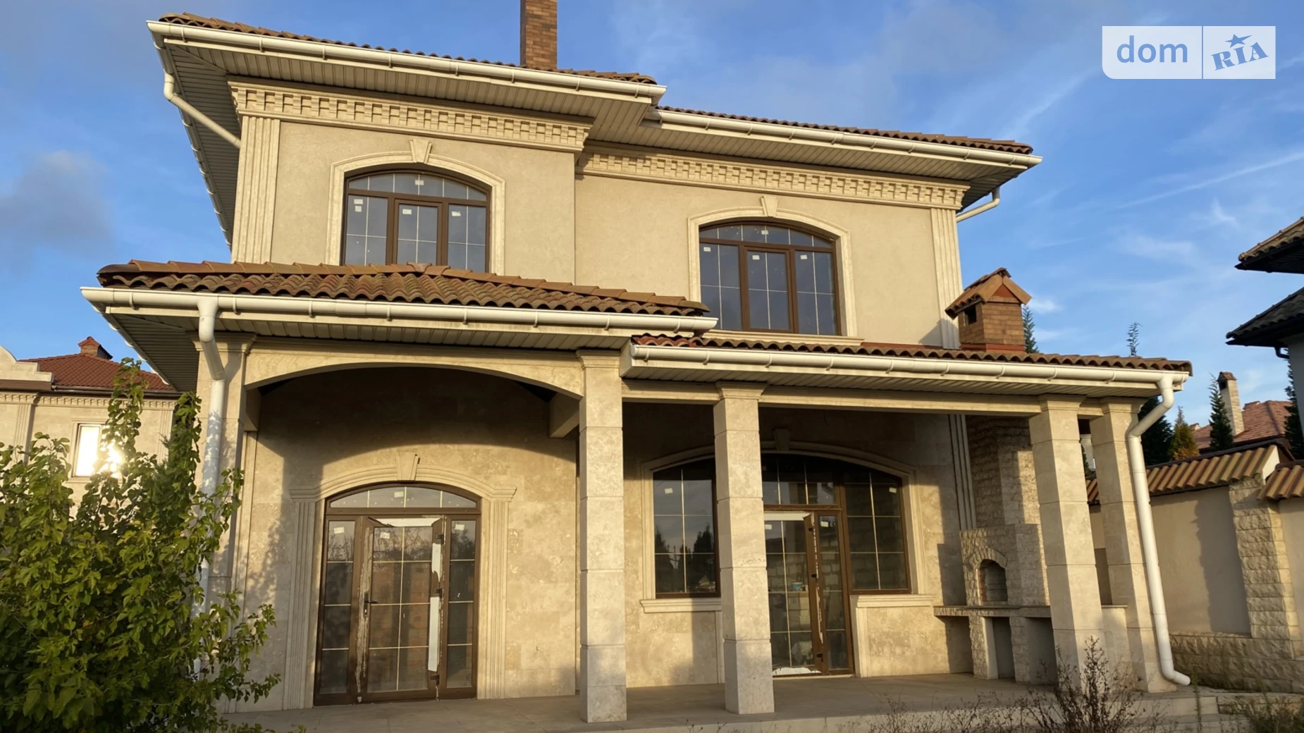 Продается дом на 2 этажа 162 кв. м с верандой, цена: 180000 $ - фото 2