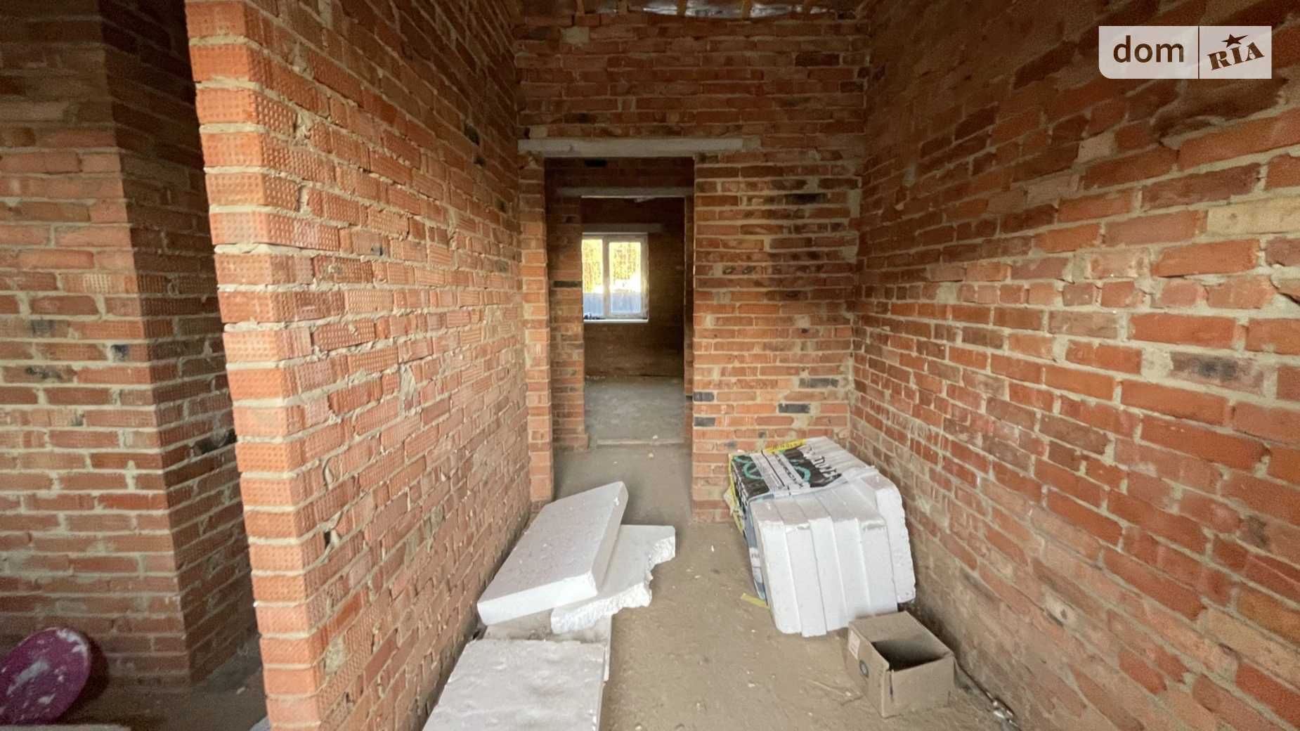 Продается одноэтажный дом 100 кв. м с мансардой, цена: 110000 $ - фото 2