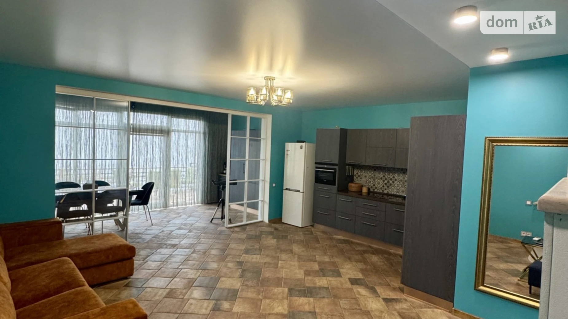 Сдается в аренду дом на 2 этажа 100 кв. м с верандой, цена: 500 $ - фото 2