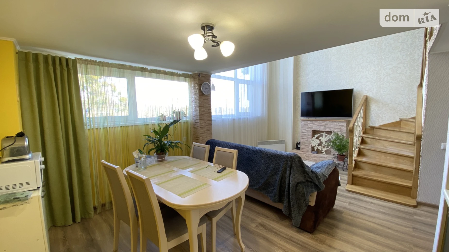 Продается 1-комнатная квартира 57 кв. м в Черновцах, ул. Прутская, 29Б - фото 2