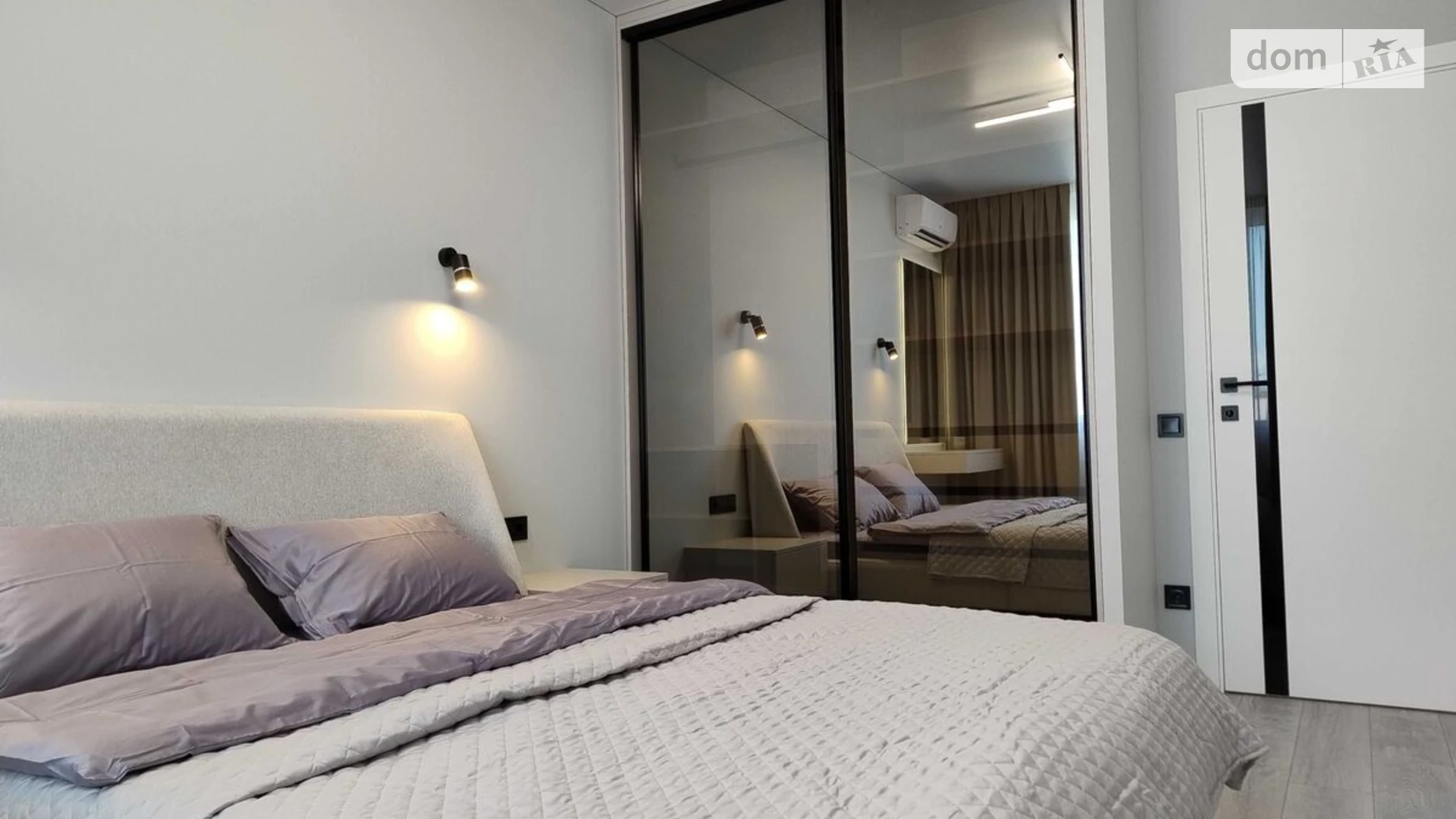 Продается 1-комнатная квартира 43 кв. м в Киеве, ул. Всеволода Змиенко, 34/21 - фото 4