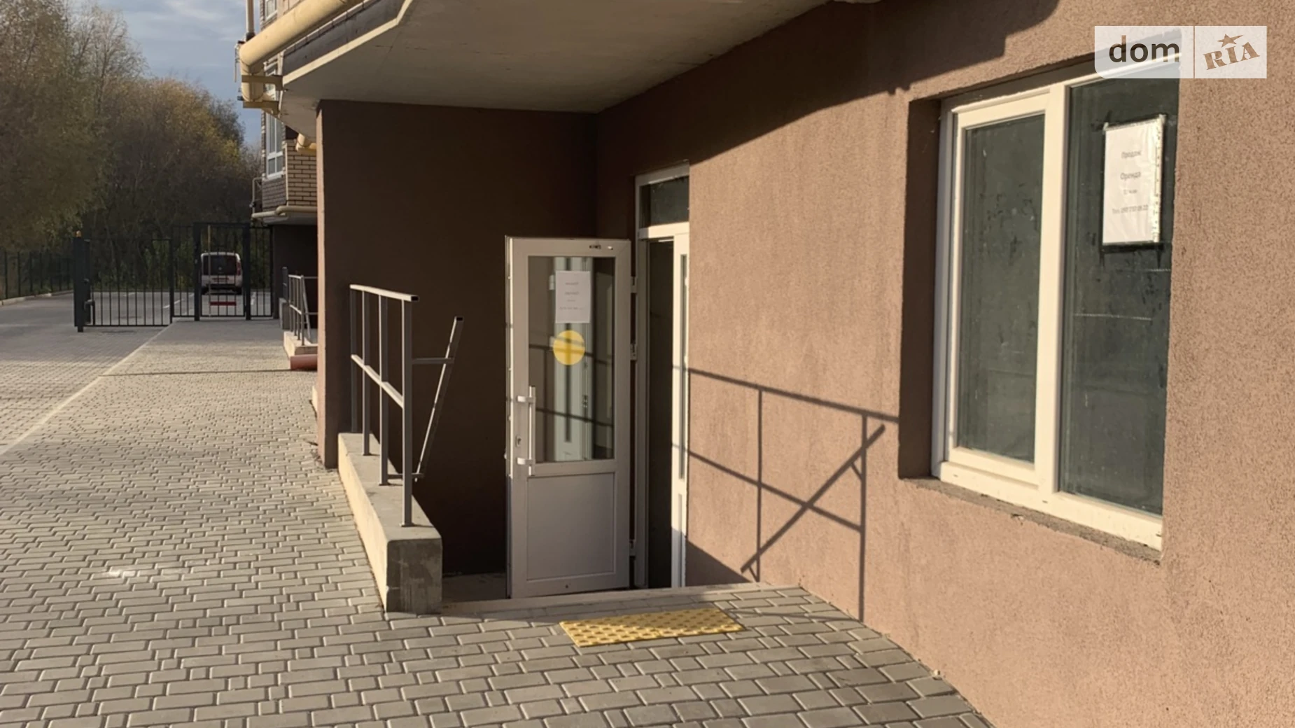 Продається приміщення вільного призначення 73 кв. м в 10-поверховій будівлі, цена: 2555000 грн - фото 2