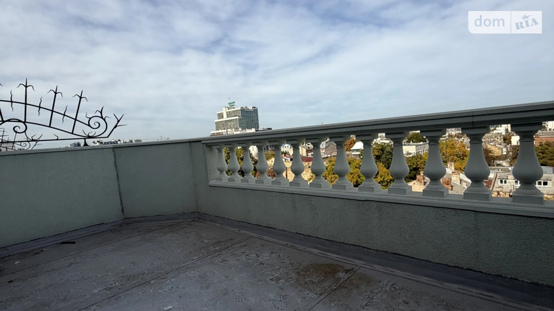 Продается 1-комнатная квартира 37 кв. м в Одессе, ул. Гимназическая, 13 - фото 2