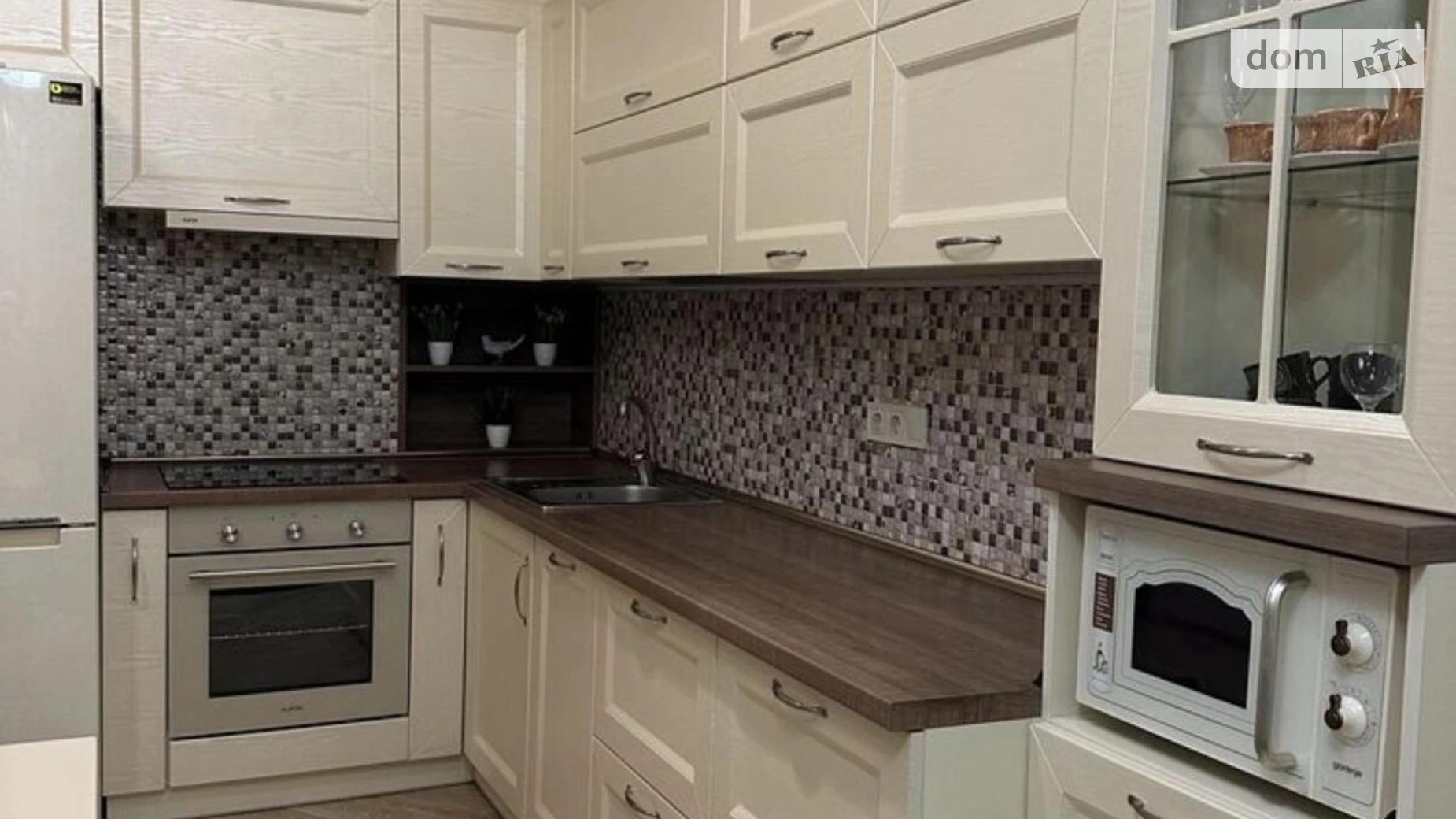 Продается 1-комнатная квартира 50 кв. м в Одессе, бул. Французский, 60В - фото 2