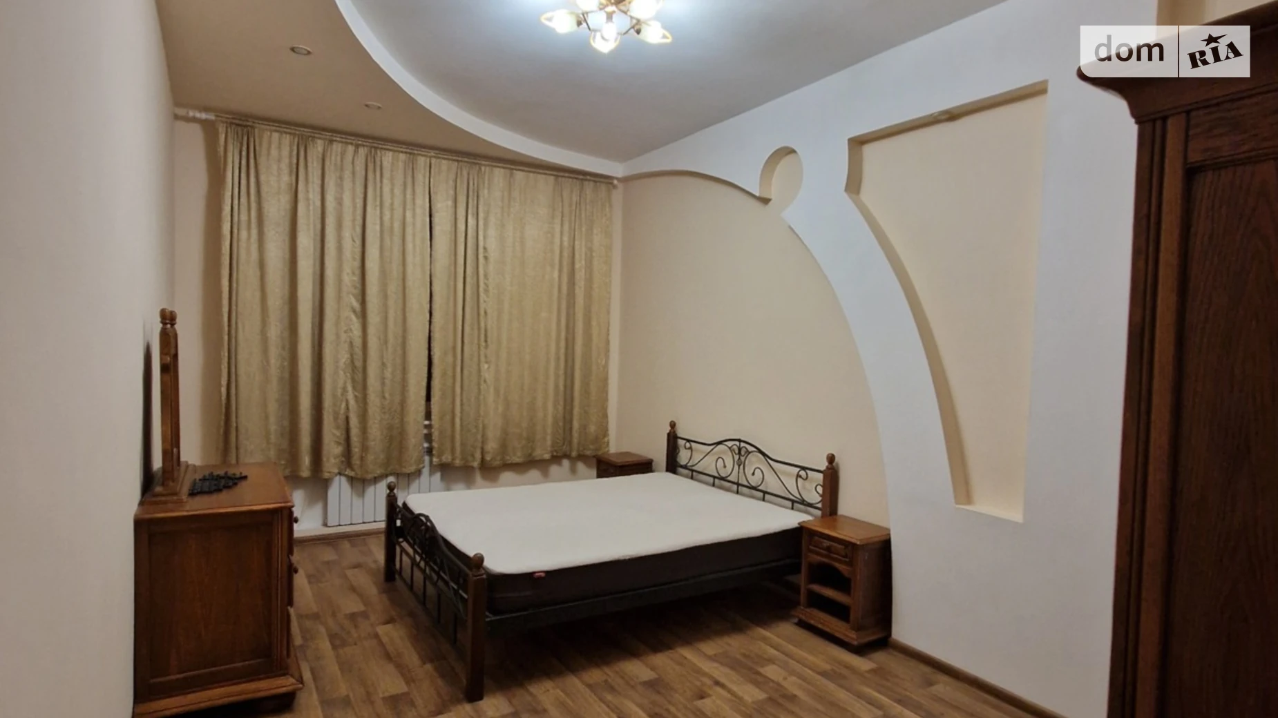 Продается 3-комнатная квартира 114 кв. м в Кривом Роге, цена: 30000 $ - фото 2