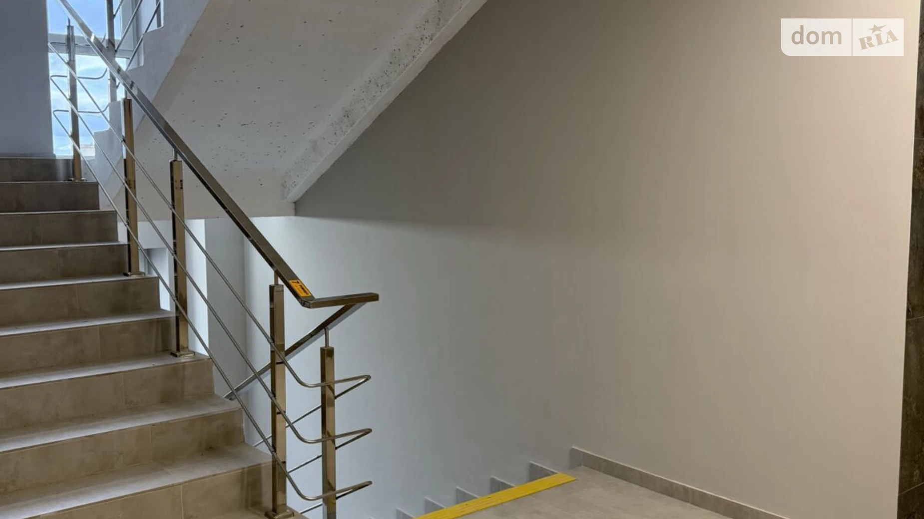 1-комнатная квартира 52.6 кв. м в Луцке, просп. Возрождение, 32 - фото 5