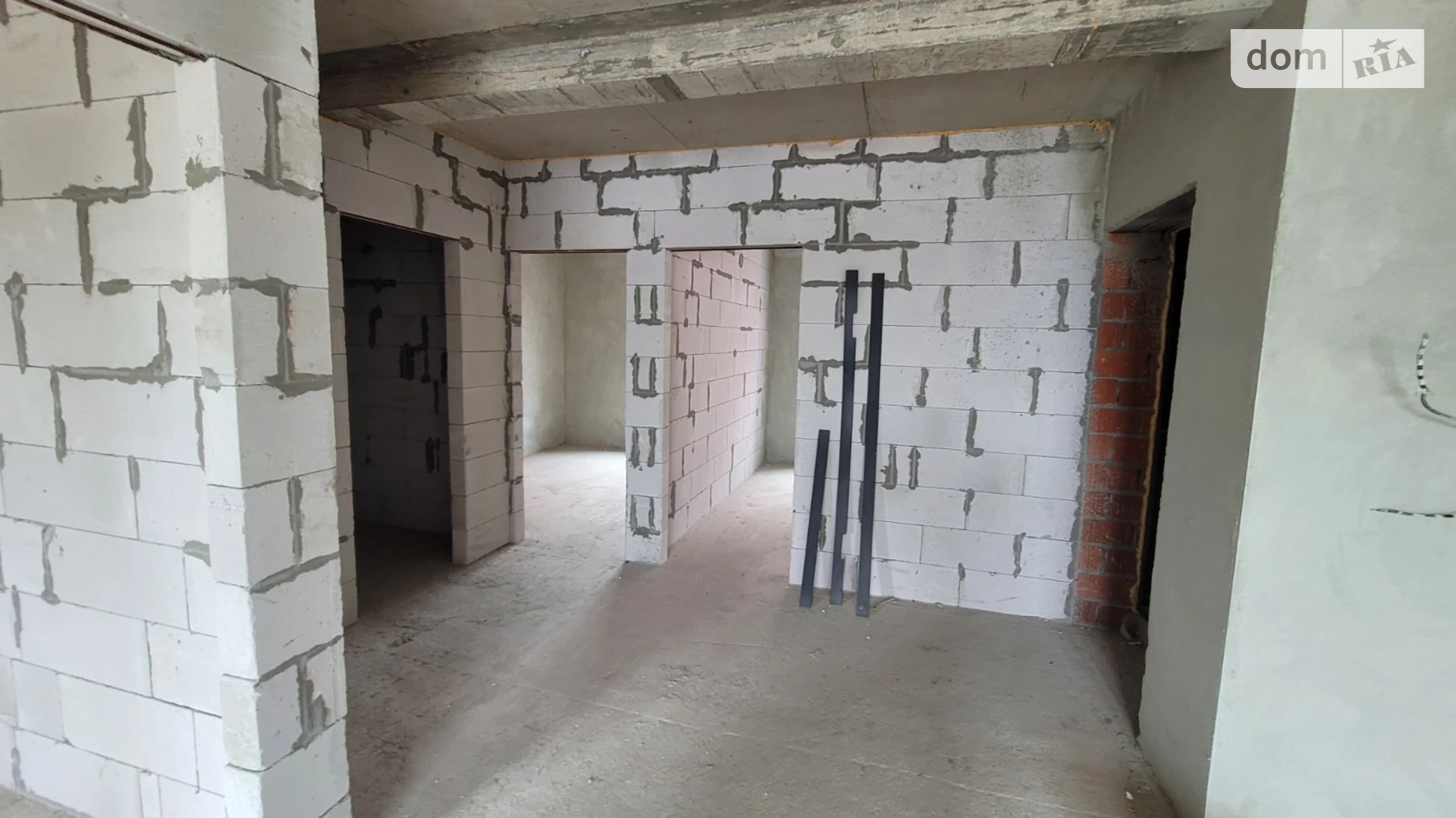 Продается 3-комнатная квартира 66 кв. м в Винниках, ул. Калиновая - фото 2