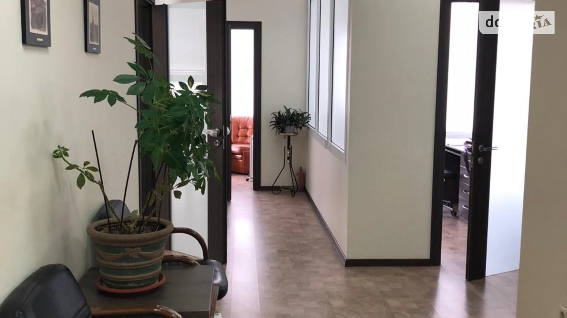 Продается офис 186.9 кв. м в бизнес-центре, цена: 250000 $ - фото 3