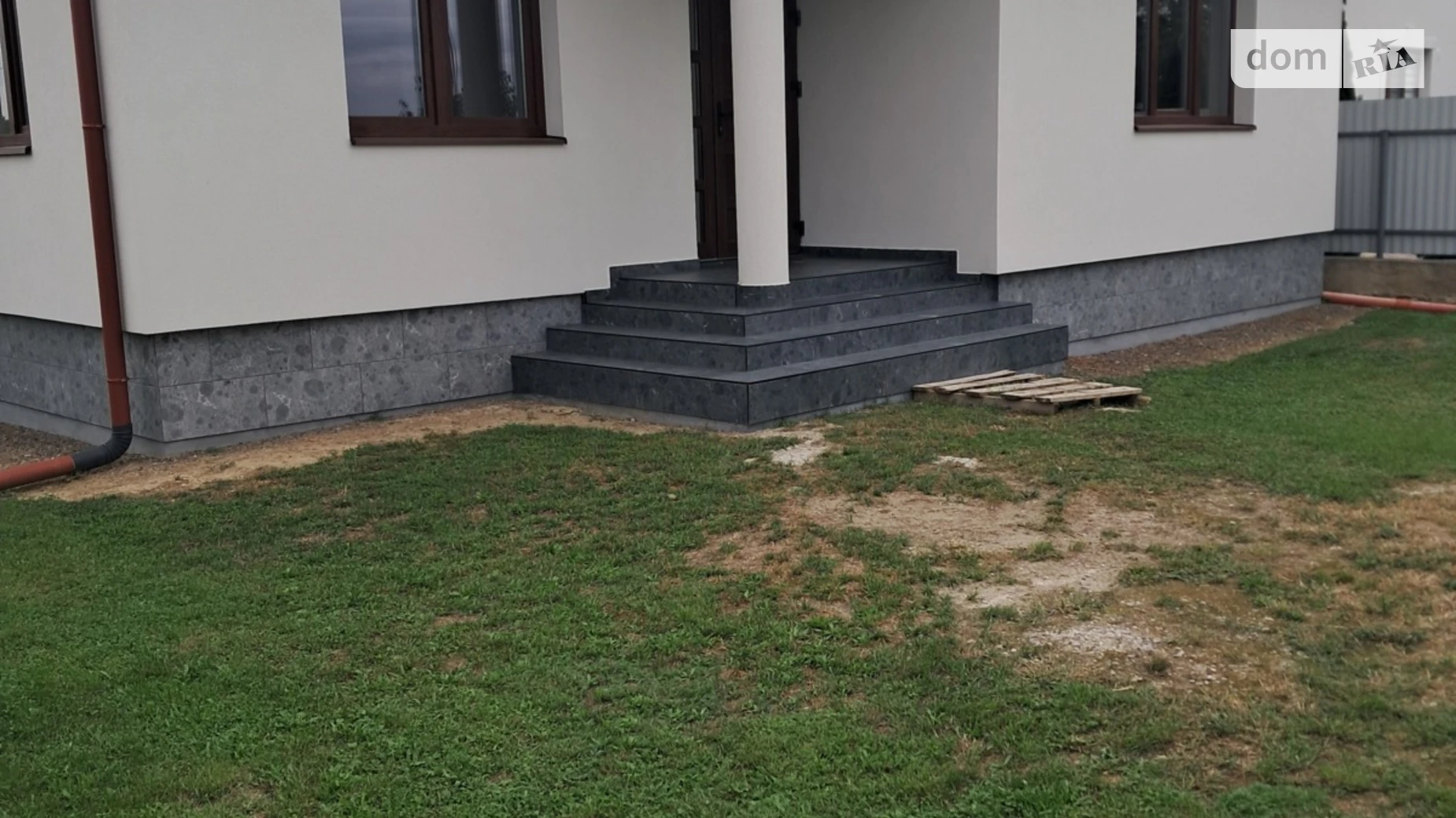 Продается одноэтажный дом 156 кв. м с баней/сауной, цена: 135000 $ - фото 2