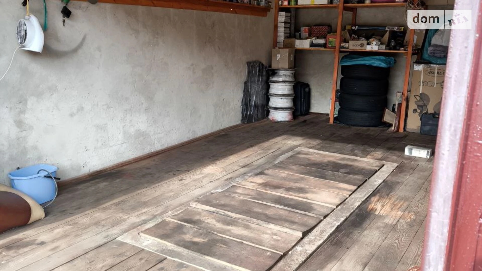 Продается место в гаражном кооперативе под легковое авто на 28 кв. м, цена: 140000 грн - фото 2