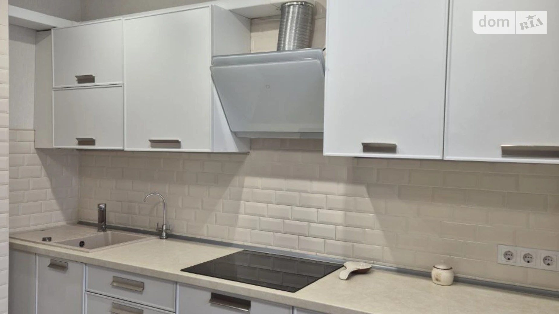 Продається 2-кімнатна квартира 71.8 кв. м у Києві, вул. Бориса Гмирі, 14Б - фото 2