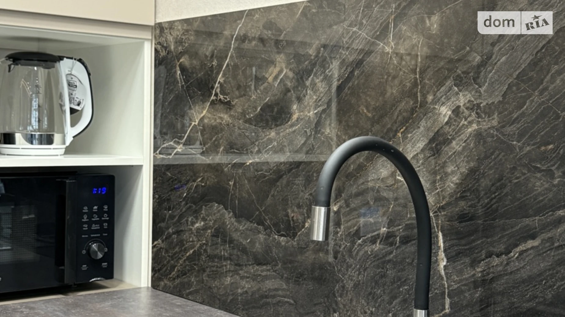 Продается 1-комнатная квартира 56 кв. м в Виннице, пер. Кирпичный - фото 2