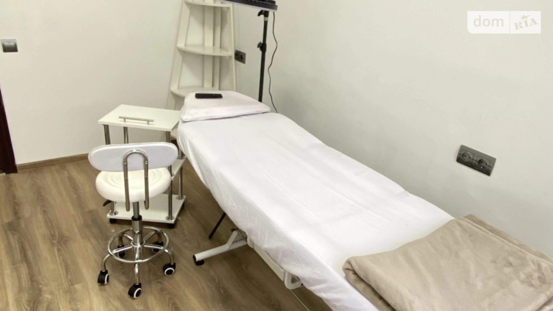 Сдается в аренду объект сферы услуг 33 кв. м в 4-этажном здании, цена: 6500 грн - фото 5