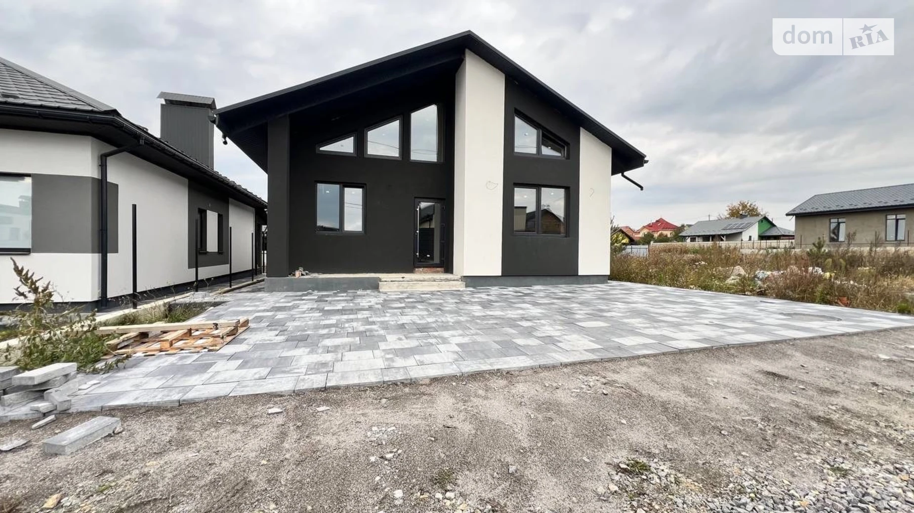 Продается дом на 2 этажа 160 кв. м с гаражом, цена: 160000 $ - фото 2