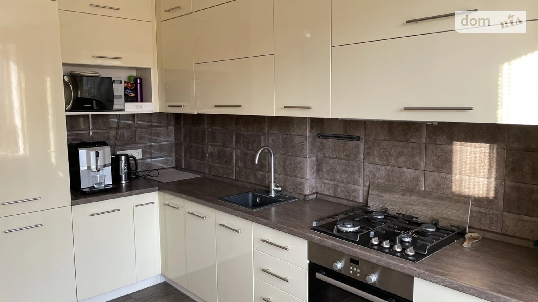 Сдается в аренду 2-комнатная квартира 52 кв. м в Буче, ул. Героев Майдана, 17 - фото 3