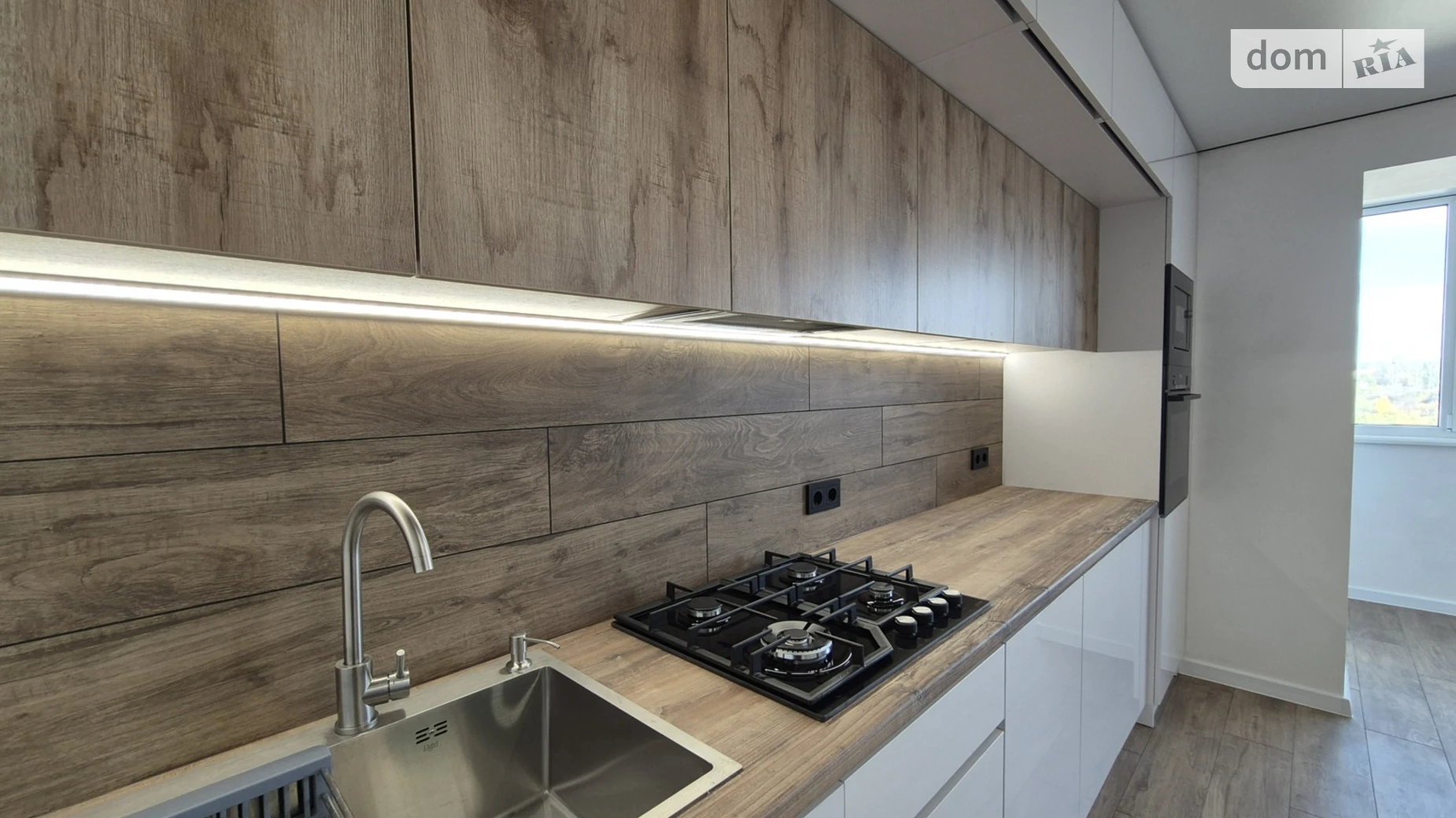 2-комнатная квартира 70 кв. м в Тернополе, ул. Ильенко, 3Б - фото 3