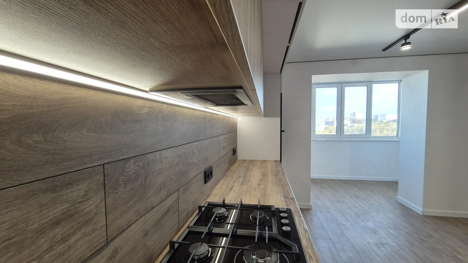 2-комнатная квартира 70 кв. м в Тернополе, ул. Ильенко, 3Б - фото 4