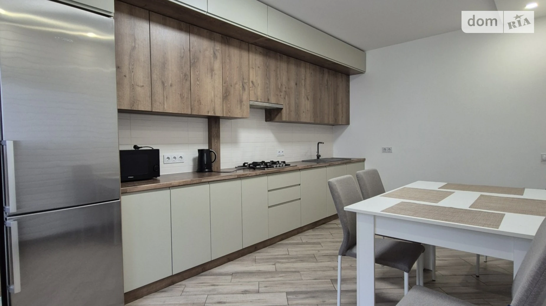 Продается 2-комнатная квартира 66.3 кв. м в Ивано-Франковске, ул. Стуса Василия, 38 - фото 3