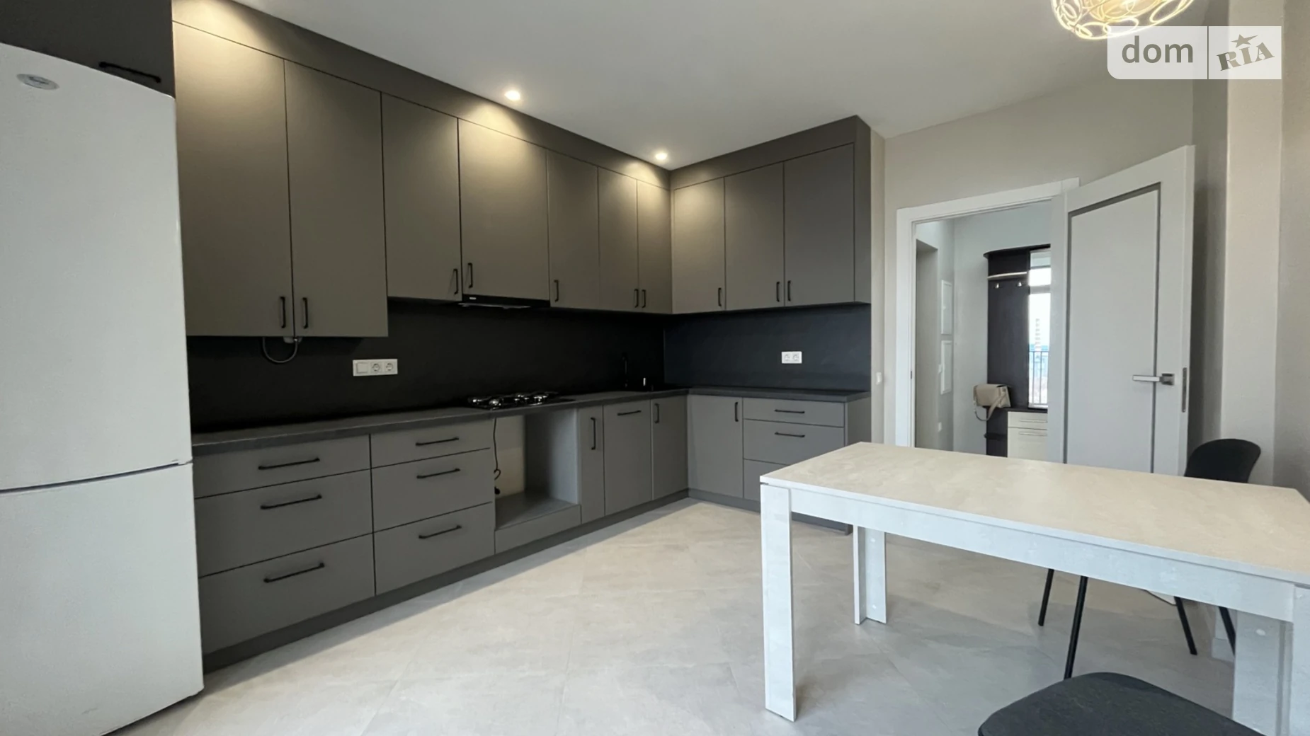 Сдается в аренду 2-комнатная квартира 65 кв. м в Ивано-Франковске, ул. Кобылянской - фото 3