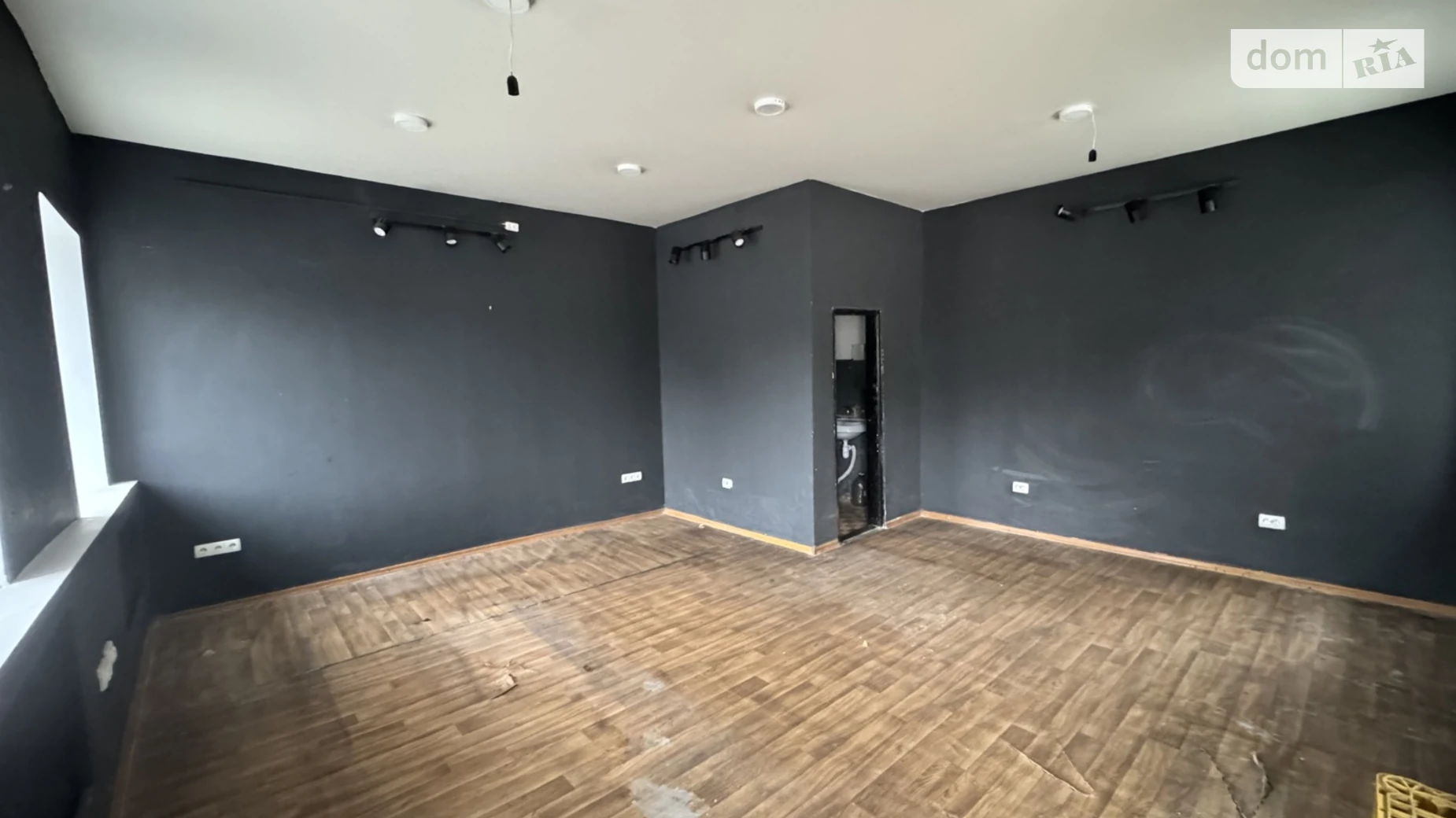 Сдается в аренду помещения свободного назначения 24.7 кв. м в 3-этажном здании, цена: 7000 грн - фото 3