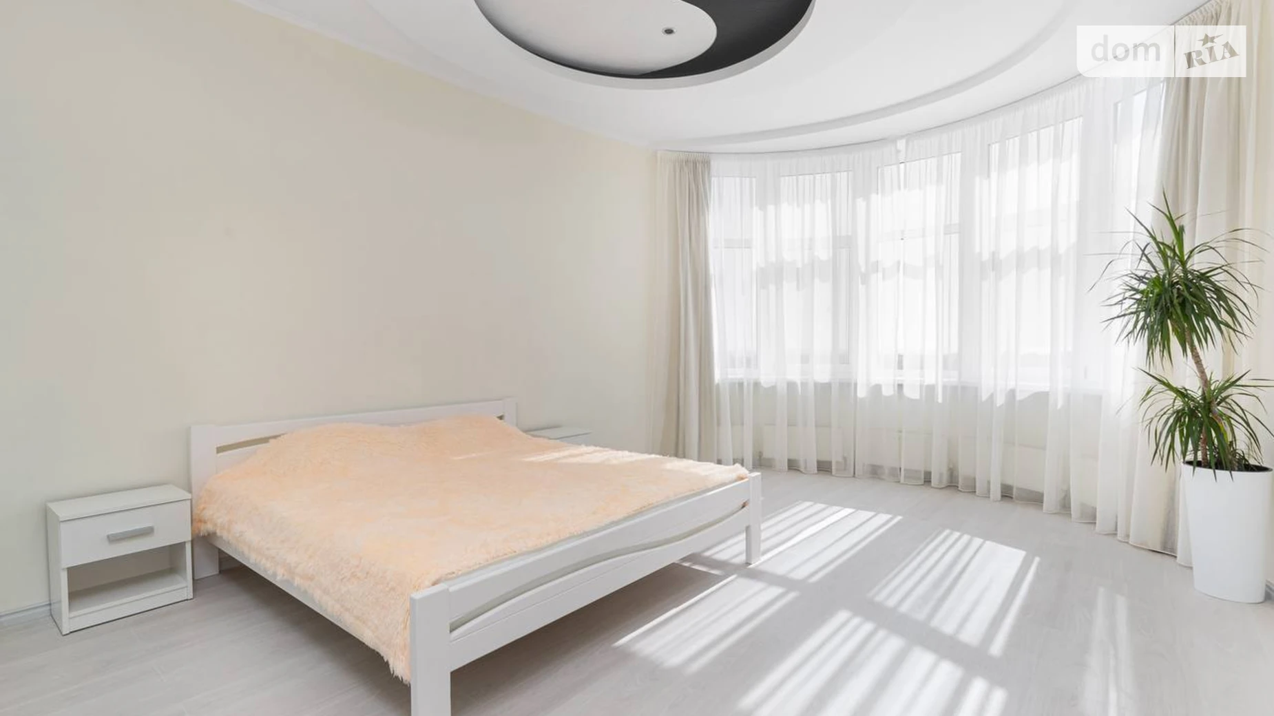 Сдается в аренду 1-комнатная квартира 57 кв. м в Одессе, ул. Инглези, 6/1 - фото 3