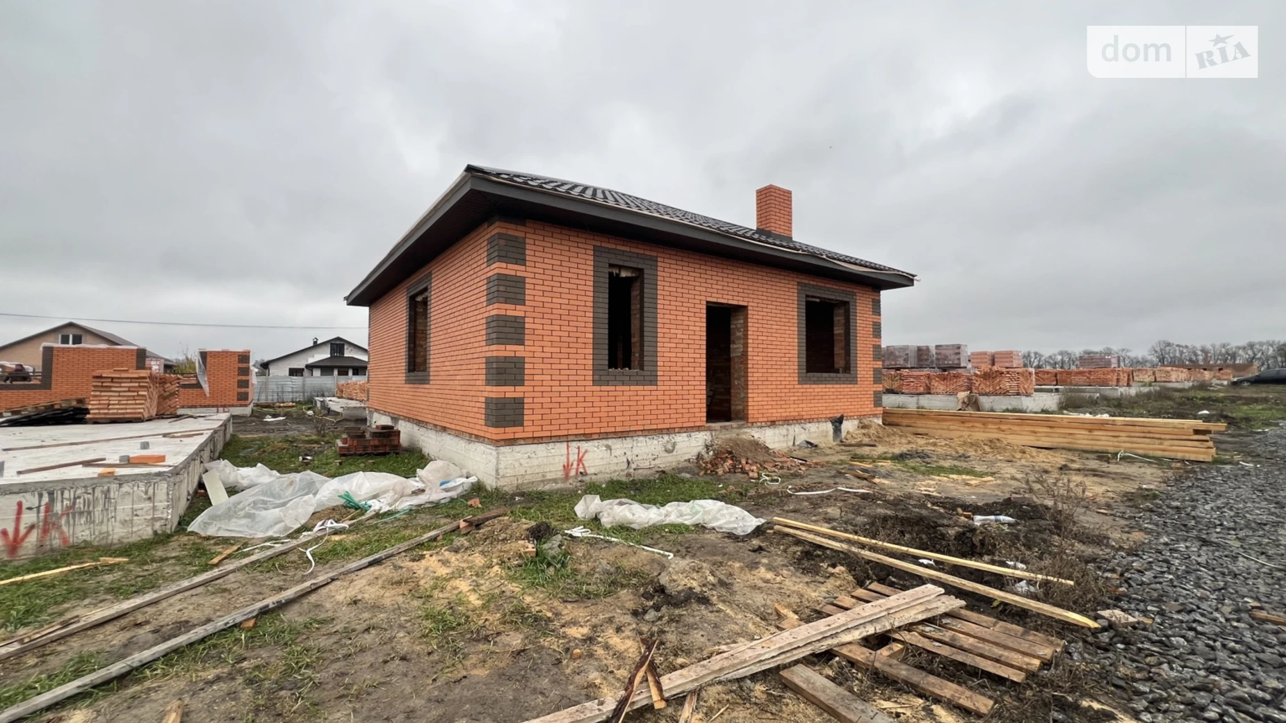 Продается одноэтажный дом 73 кв. м с камином, цена: 64999 $ - фото 2