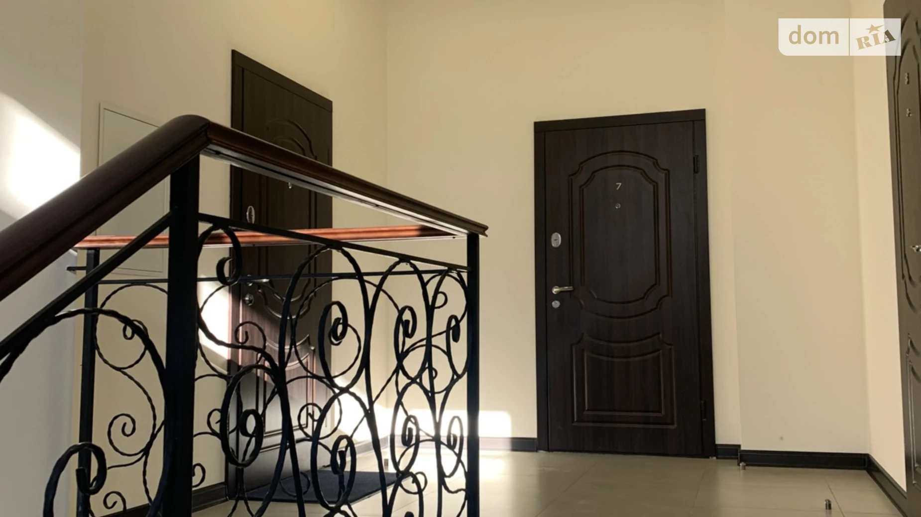 Продается помещения свободного назначения 67 кв. м в 3-этажном здании, цена: 150000 $ - фото 3