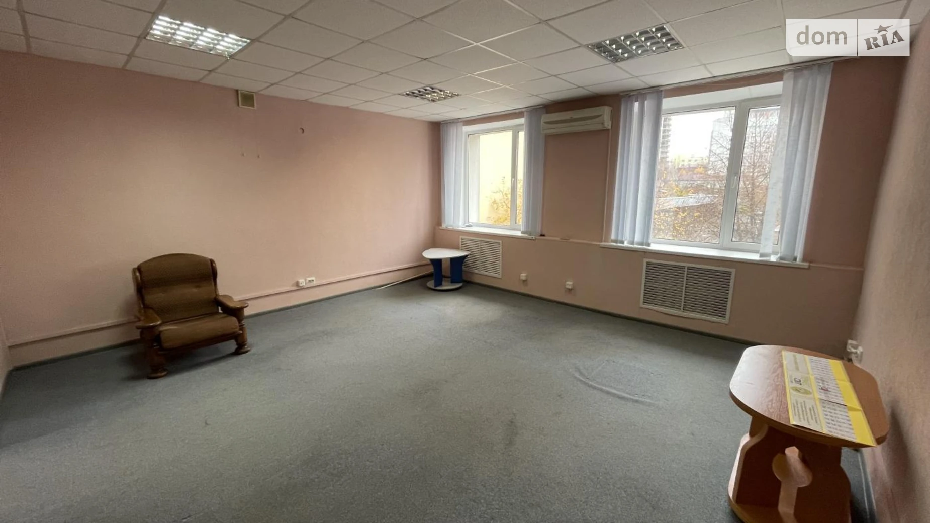 Здається в оренду офіс 29.3 кв. м в бізнес-центрі, цена: 6450 грн - фото 3