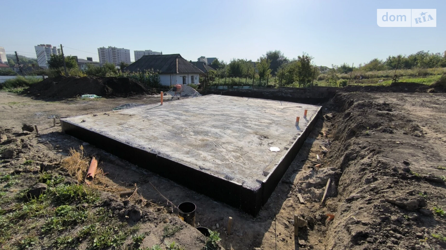 Продается дом на 2 этажа 130 кв. м с гаражом, цена: 135000 $ - фото 2