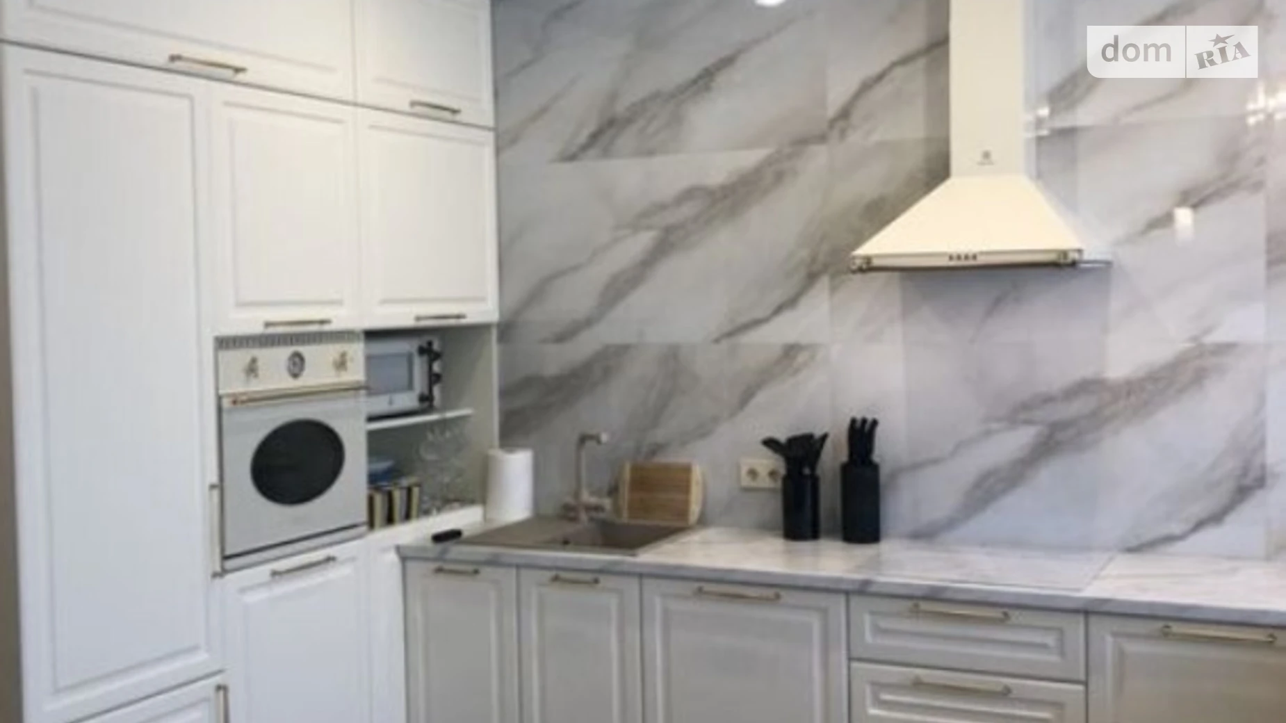 Продається 1-кімнатна квартира 53.2 кв. м у Одесі, вул. Новоберегова - фото 3