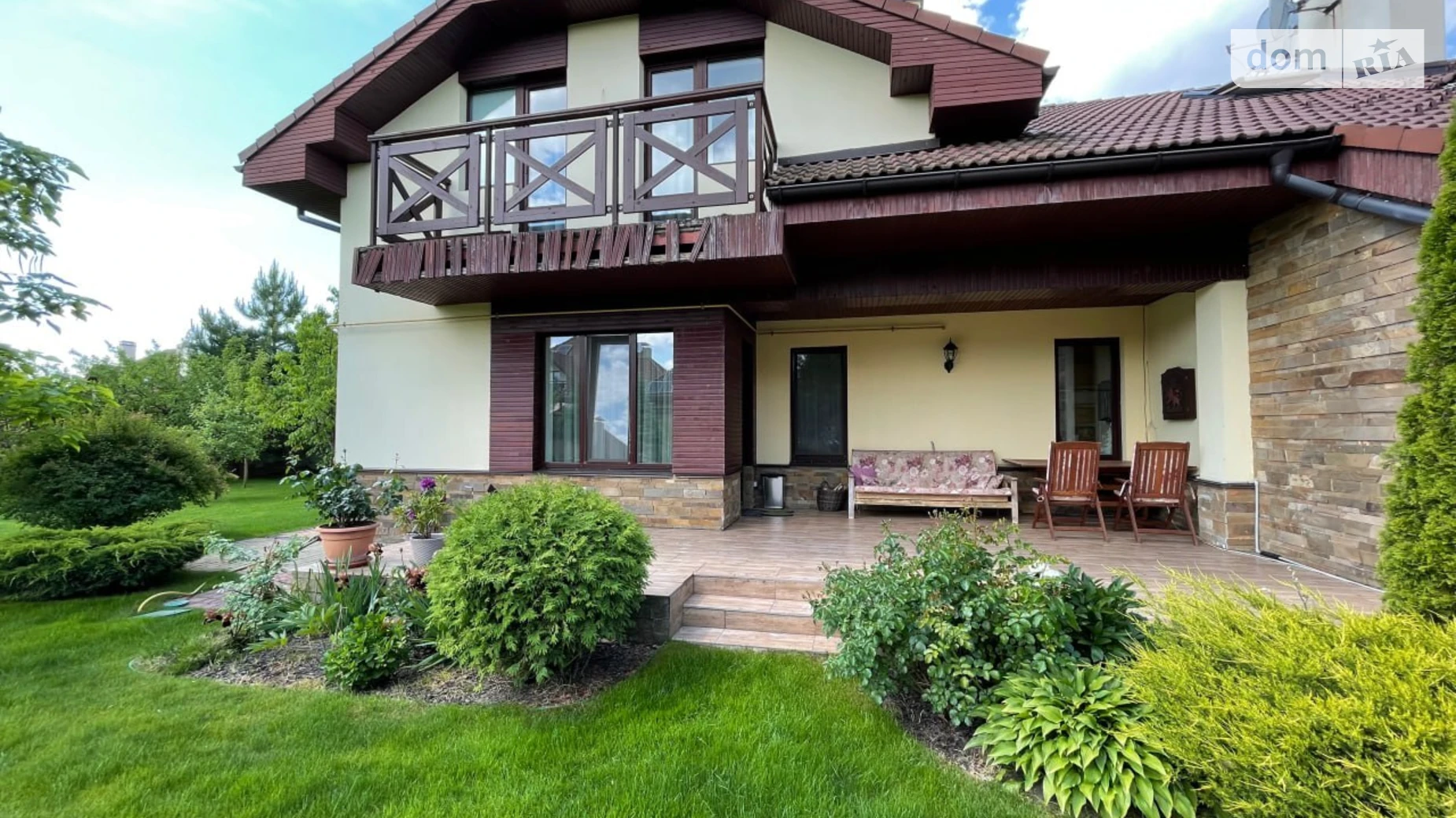 Сдается в аренду дом на 2 этажа 190 кв. м с бассейном, цена: 1500 $ - фото 2