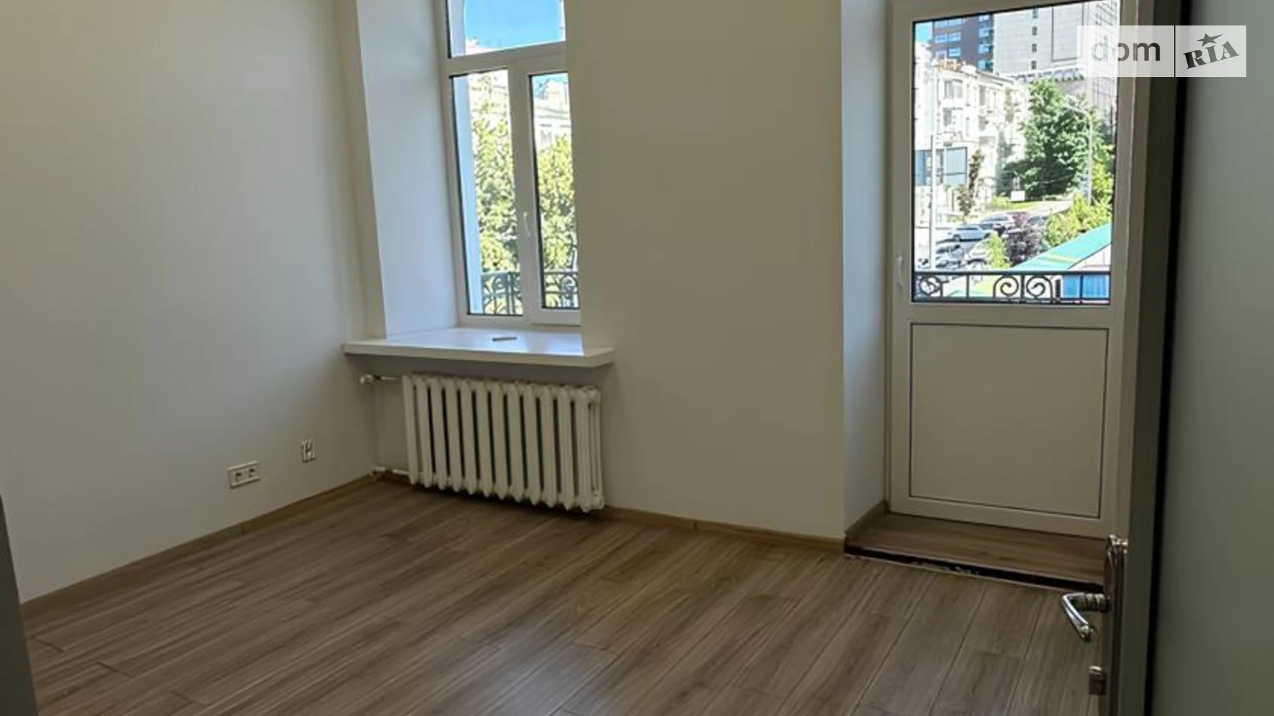 Сдается в аренду офис 240 кв. м в бизнес-центре, цена: 3800 $ - фото 2