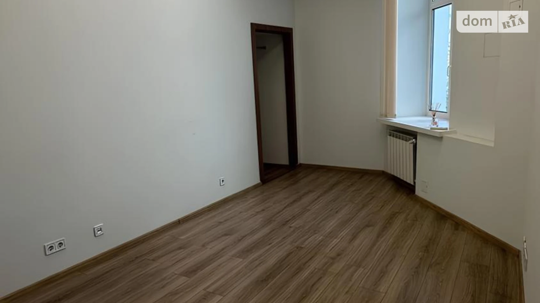 Сдается в аренду офис 240 кв. м в бизнес-центре, цена: 3800 $ - фото 4