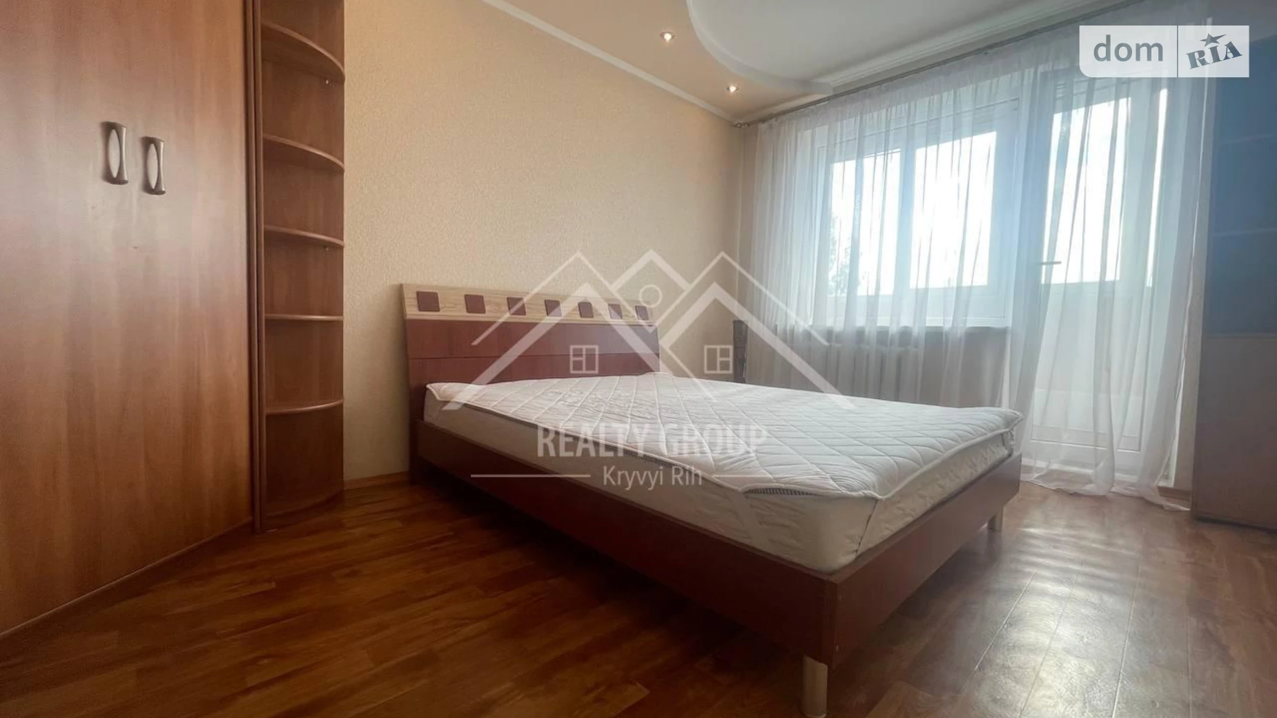 Продается 3-комнатная квартира 67.5 кв. м в Кривом Роге, бул. Миколи Вороного(Василевского Маршала), 9 - фото 2