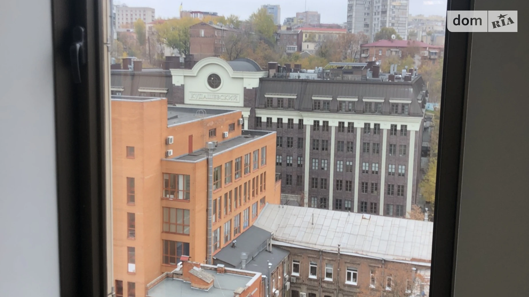 Сдается в аренду офис 53 кв. м в бизнес-центре, цена: 34450 грн - фото 3