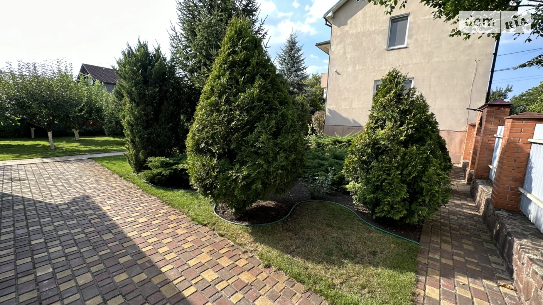 Сдается в аренду дом на 3 этажа 175 кв. м с участком, цена: 1300 $ - фото 5