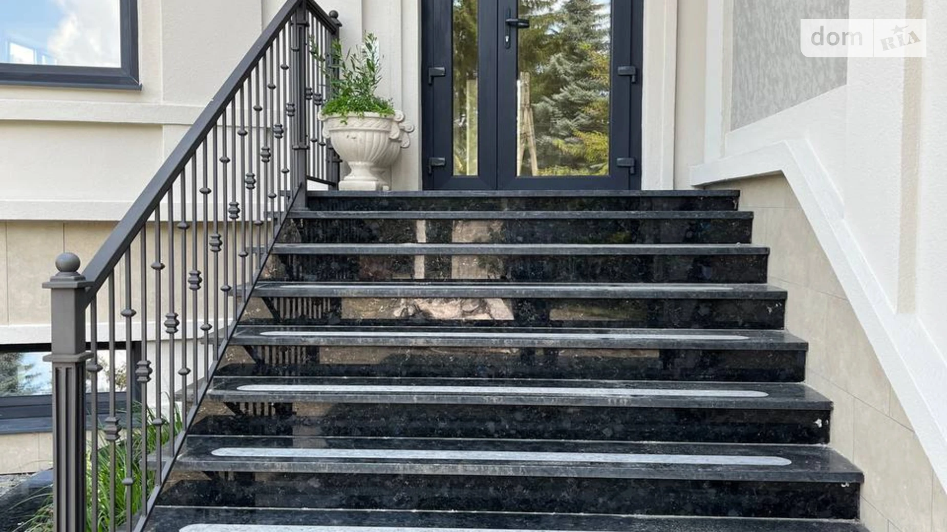 Продается дом на 2 этажа 500 кв. м с мансардой, цена: 550000 $ - фото 4