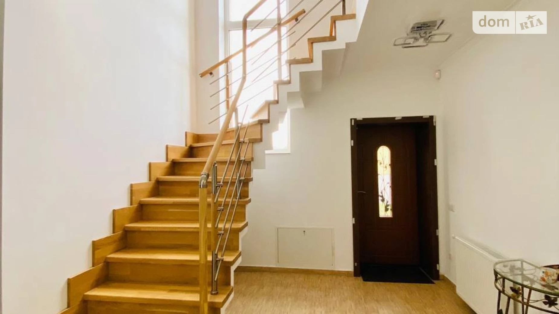 Продается дом на 2 этажа 298.7 кв. м с садом, цена: 194000 $ - фото 5